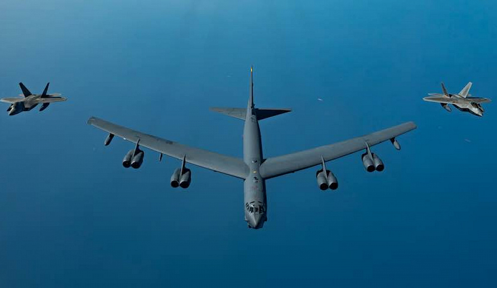 Бомбардировщики B-52 ВВС США прибыли в регион Ближнего Востока