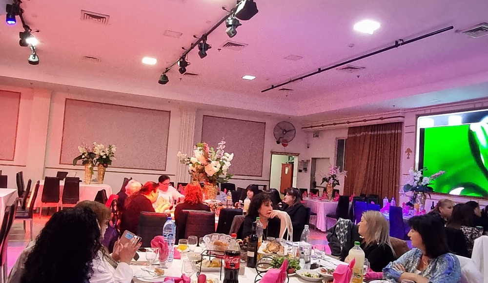 Открытие сезона в кавказском женском клубе в Акко