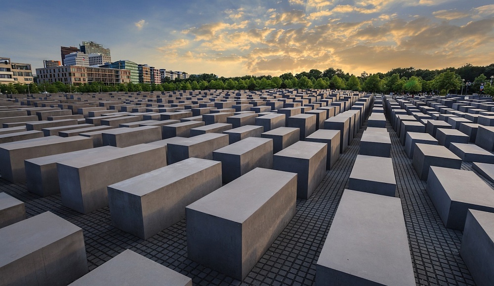 В Берлине осквернили мемориал жертвам Холокоста