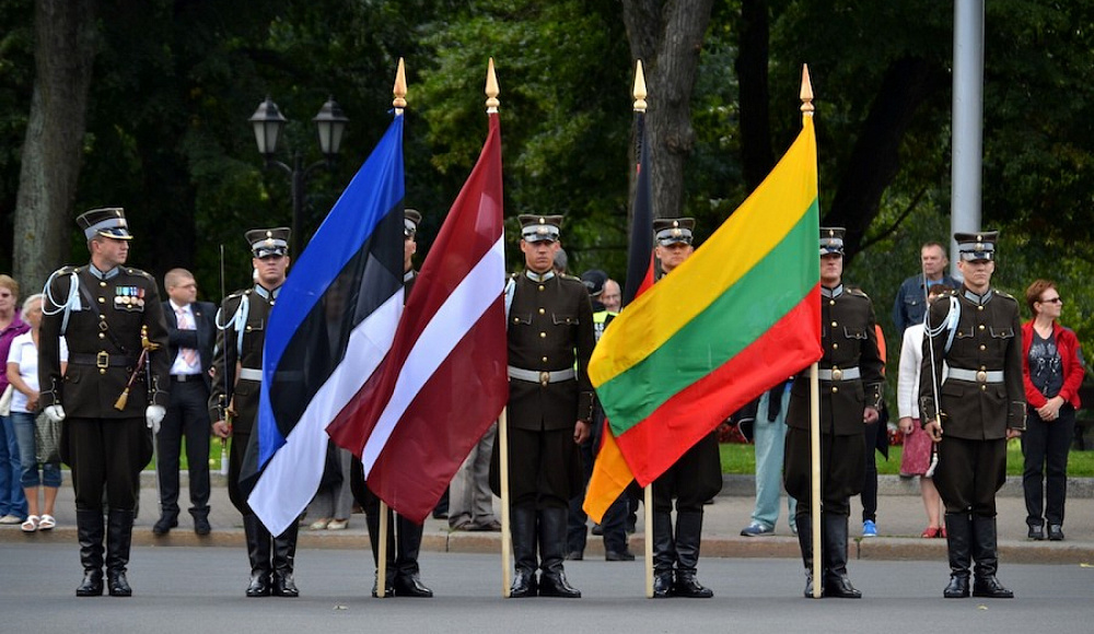 Литва и Латвия выплатят пережившим Холокост и их наследникам компенсации за украденное имущество