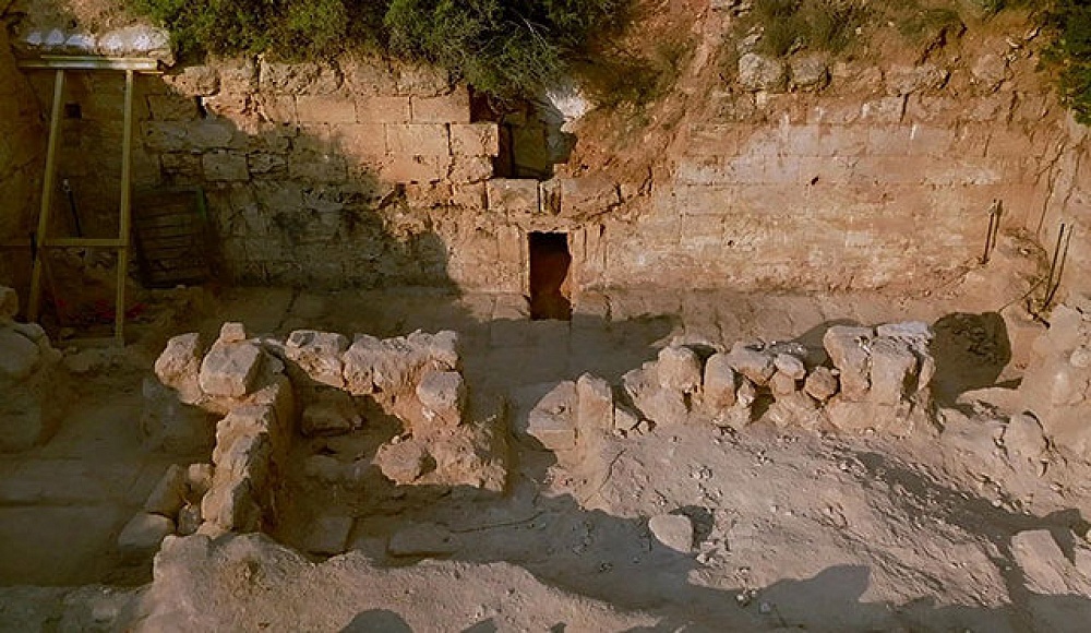 Израильские археологи исследуют богатый погребальный комплекс возрастом около 2000 лет