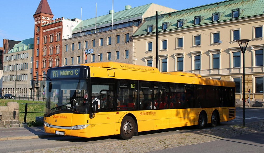 Жителя Швеции не впустили в автобус из-за еврейского символа на одежде