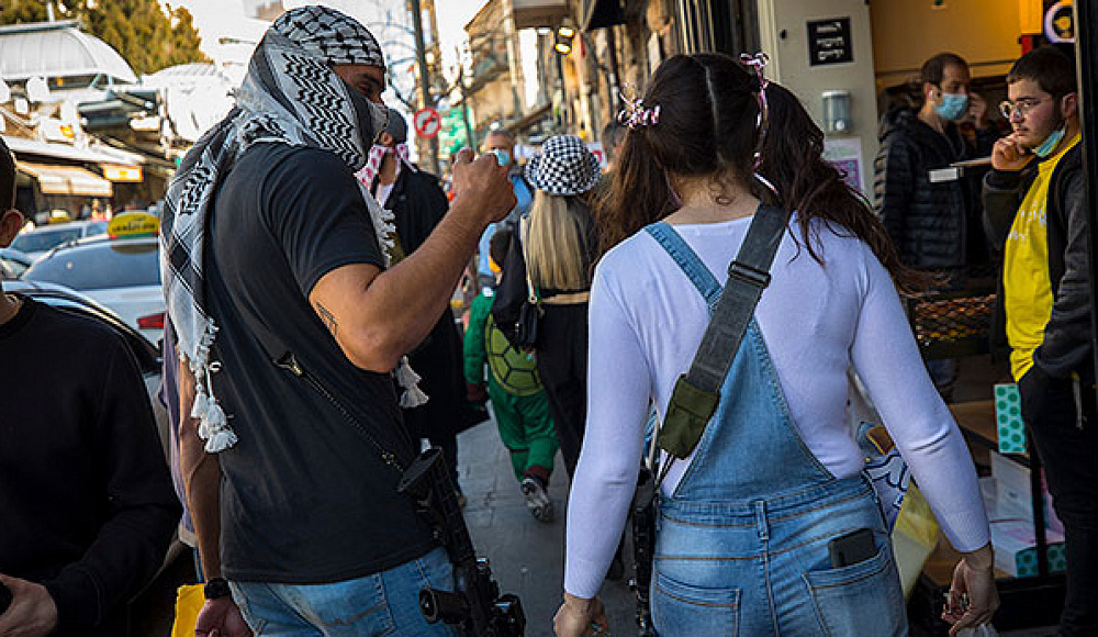 В Израиле на Пурим запрещены «костюмы, которые могут вызвать панику»