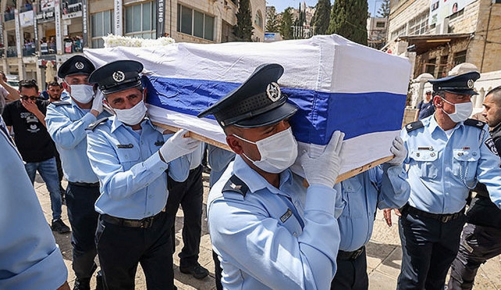 В Ноф а-Галиль состоялись похороны прапорщика полиции Амира Хури, погибшего в перестрелке с террористом