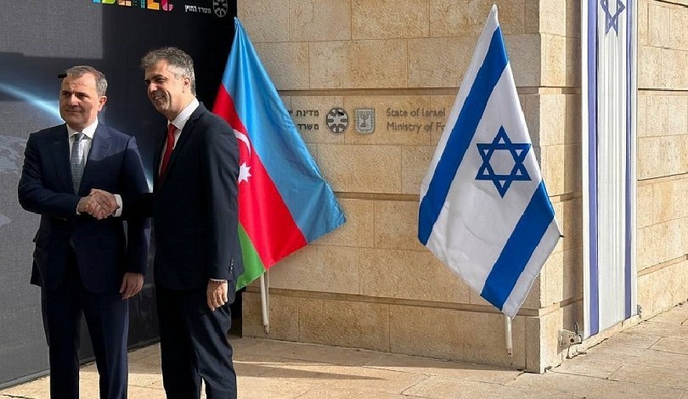 Глава МИД Азербайджана прилетел с официальным визитом в Израиль