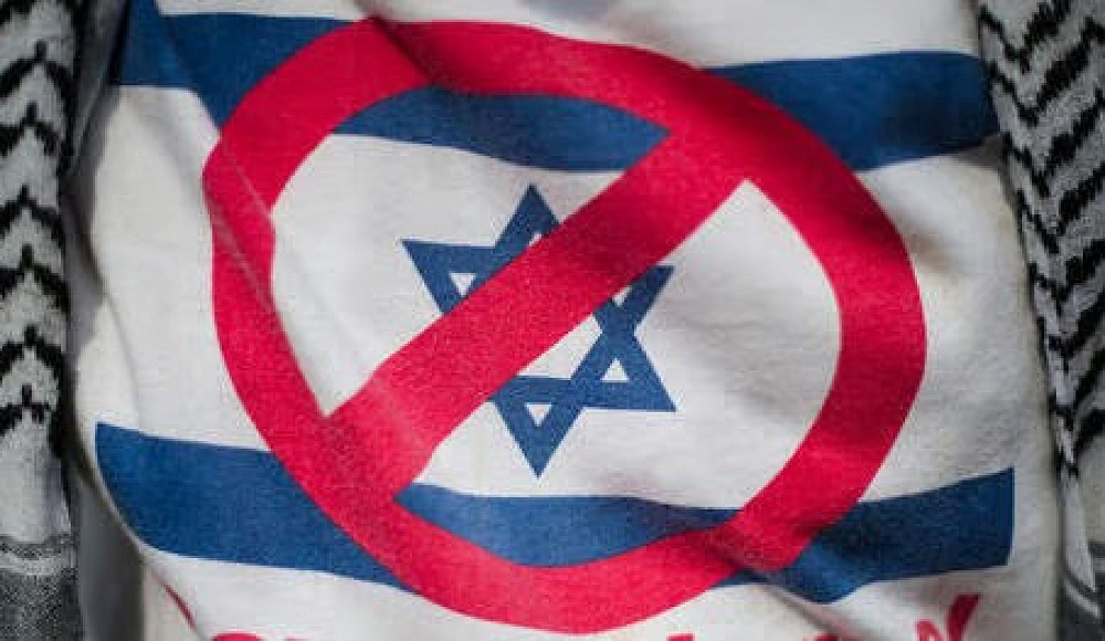 Взрыв антисемитизма в Великобритании: евреев преследуют повсюду