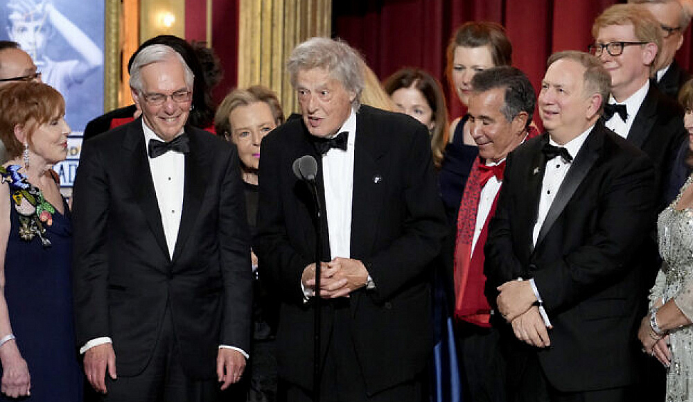 Две бродвейские пьесы об антисемитизме получили премию «Тони»