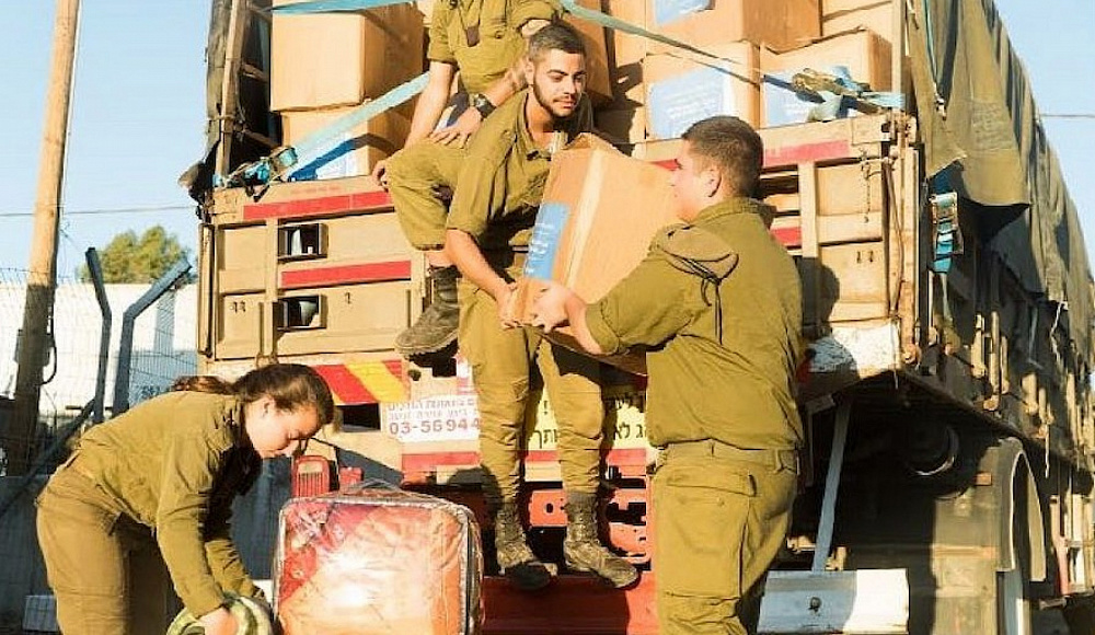 Еврей из США пожертвовал 80 тонн снаряжения и медикаментов бойцам ЦАХАЛа