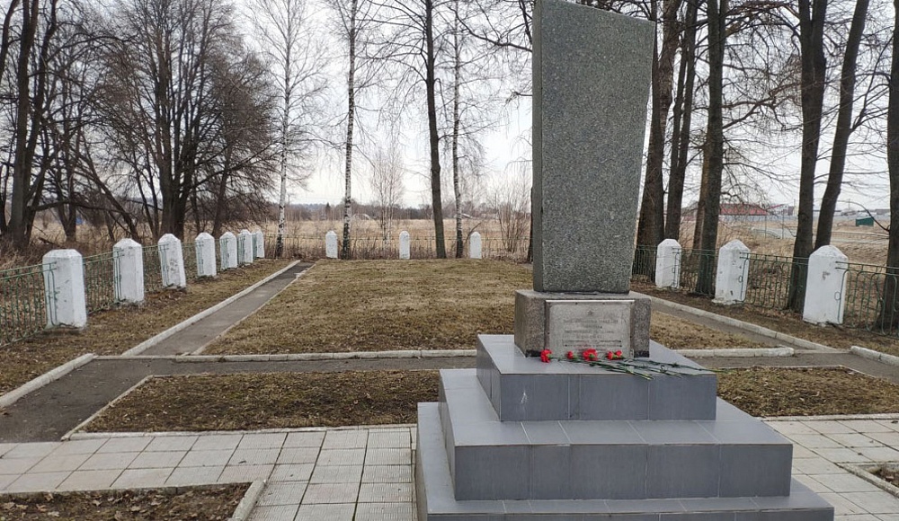 На Брянщине почтили память жертв массового расстрела евреев в 1942 году