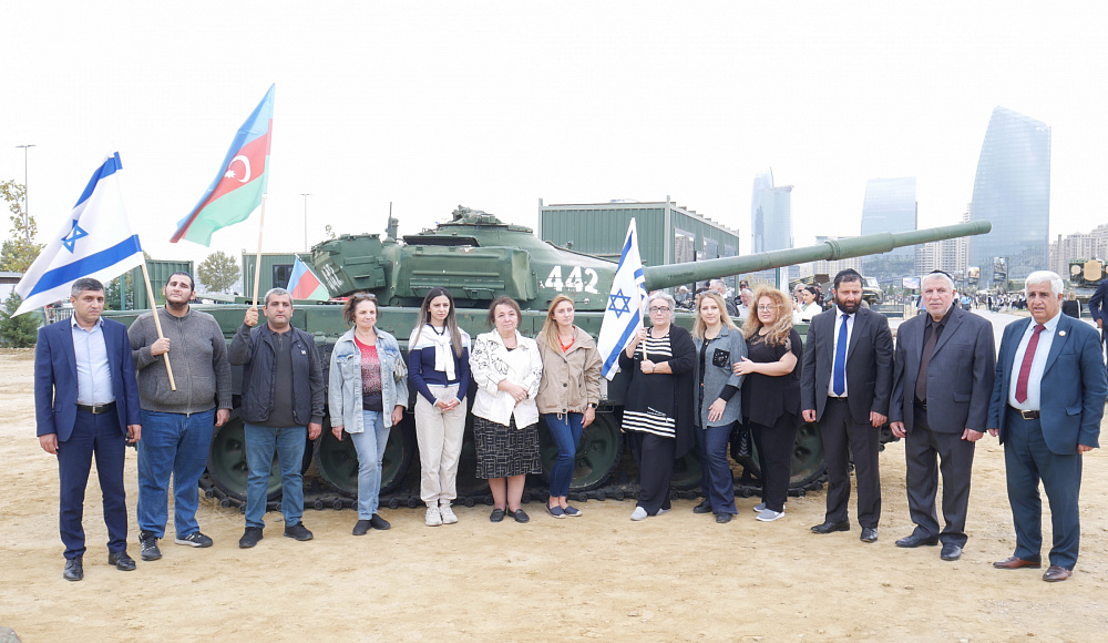 Представители еврейской общины Азербайджана посетили Парк военных трофеев