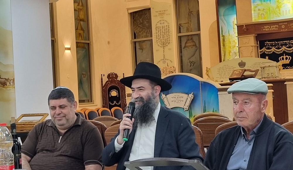 Раввин Авраам Ильягуев выступил с лекцией в горско-еврейской синагоге Хадеры