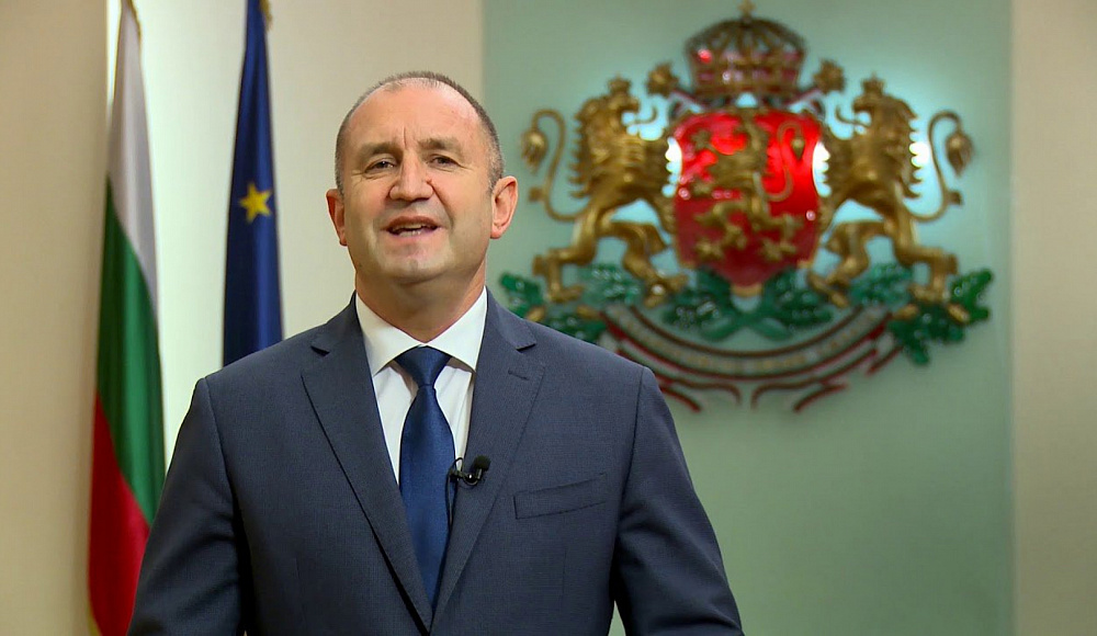 Президент Болгарии выступил против антисемитизма на фоне угрозы импичмента