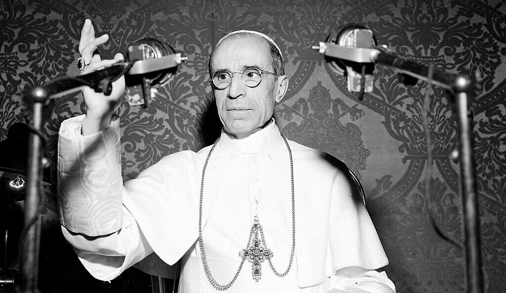 Папа Пий XII не был нейтрален в отношении геноцида евреев