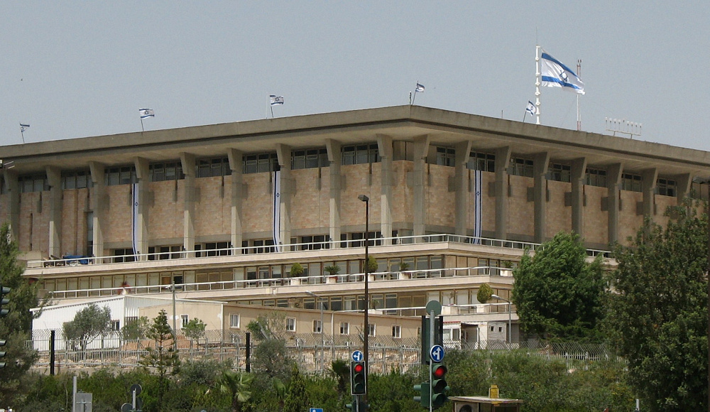 Коалиционные партии Израиля поддержали формирование чрезвычайного правительства
