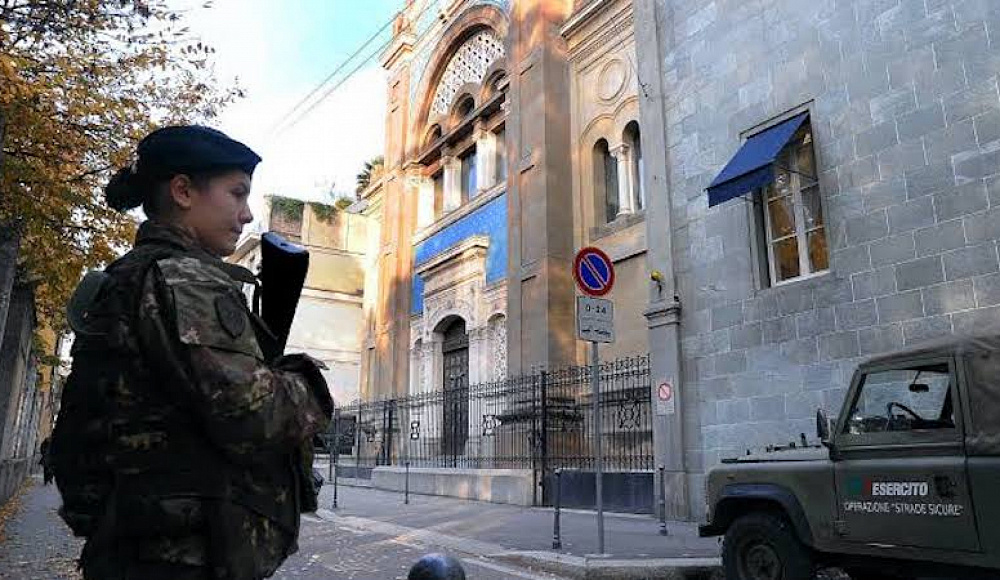 В Милане арестован подозреваемый в подготовке терактов в синагоге и мечети