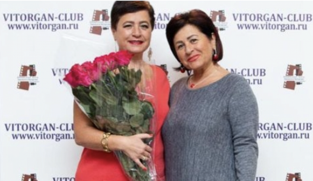 «Еще по 60!». Жена Виторгана поздравила сестру-близнеца с юбилеем по еврейской традиции