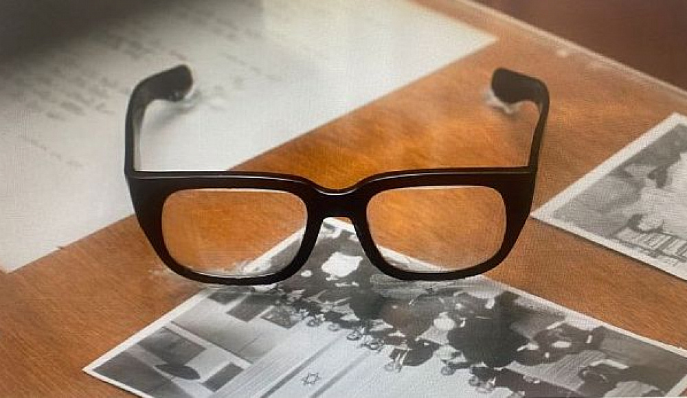 Военнослужащий ЦАХАЛа украл из музея очки Бен-Гуриона