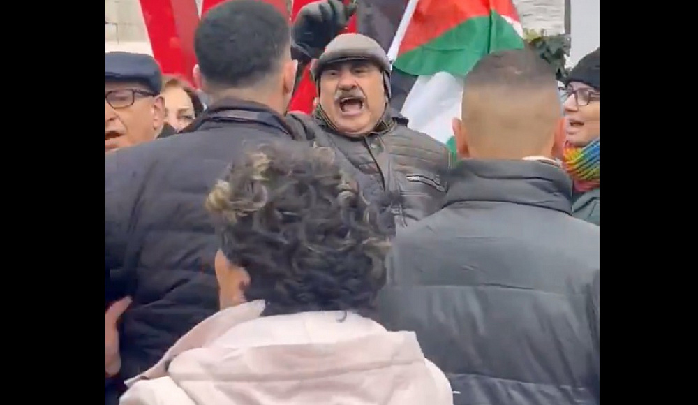 Силы безопасности ПА разогнали в Рамалле митинг памяти лидера «Хезболлы»