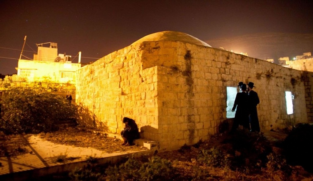 Израильские строители за одну ночь восстановили гробницу Йосефа, пострадавшую от вандализма арабов