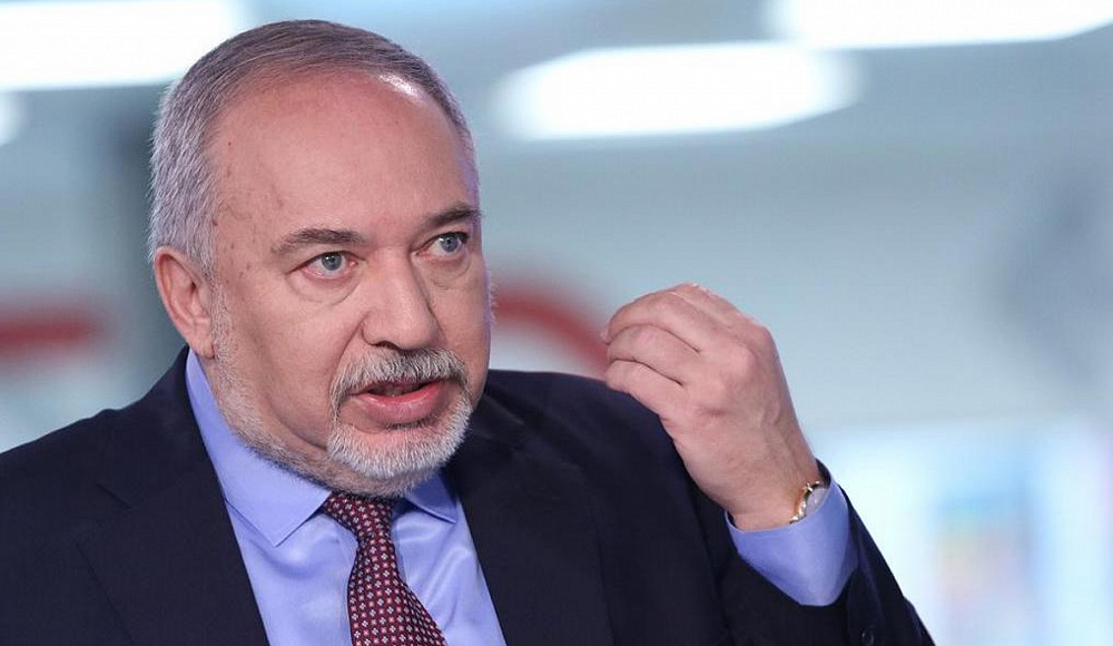 Либерман призвал депутатов от «Ликуда» выступить против принятого по инициативе Нетаньяху закона о призыве ортодоксов