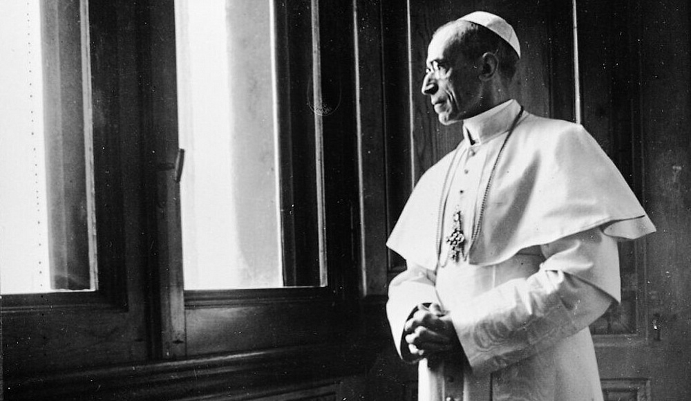 Ватикан обнародовал тысячи документов времен Холокоста