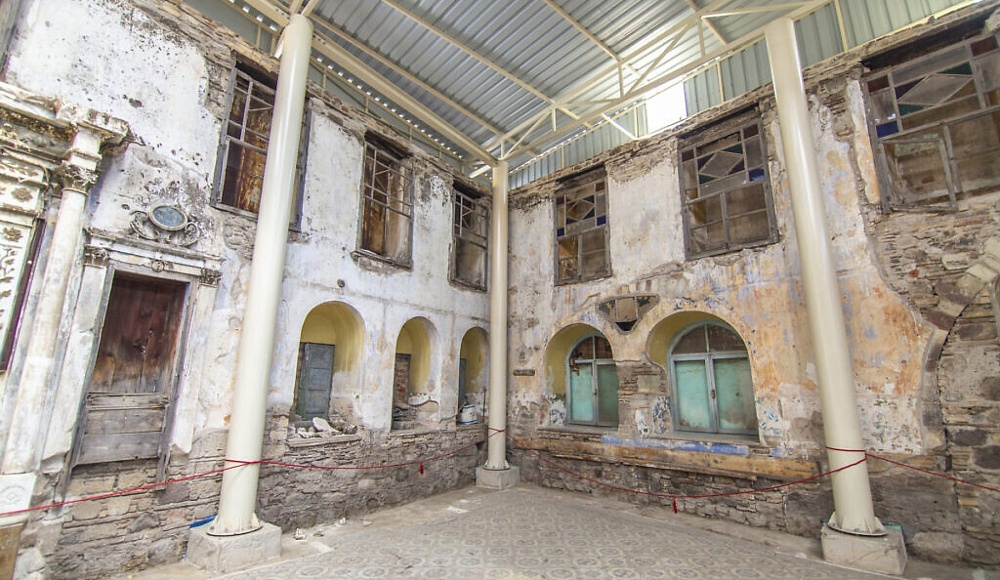 В девяти старинных синагогах Измира откроются музеи