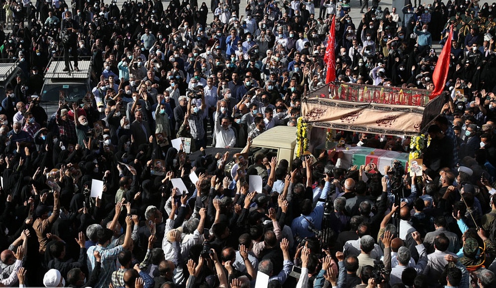 На похоронах убитого полковника «Кудс» тысячи иранцев скандировали «Смерть Израилю!»