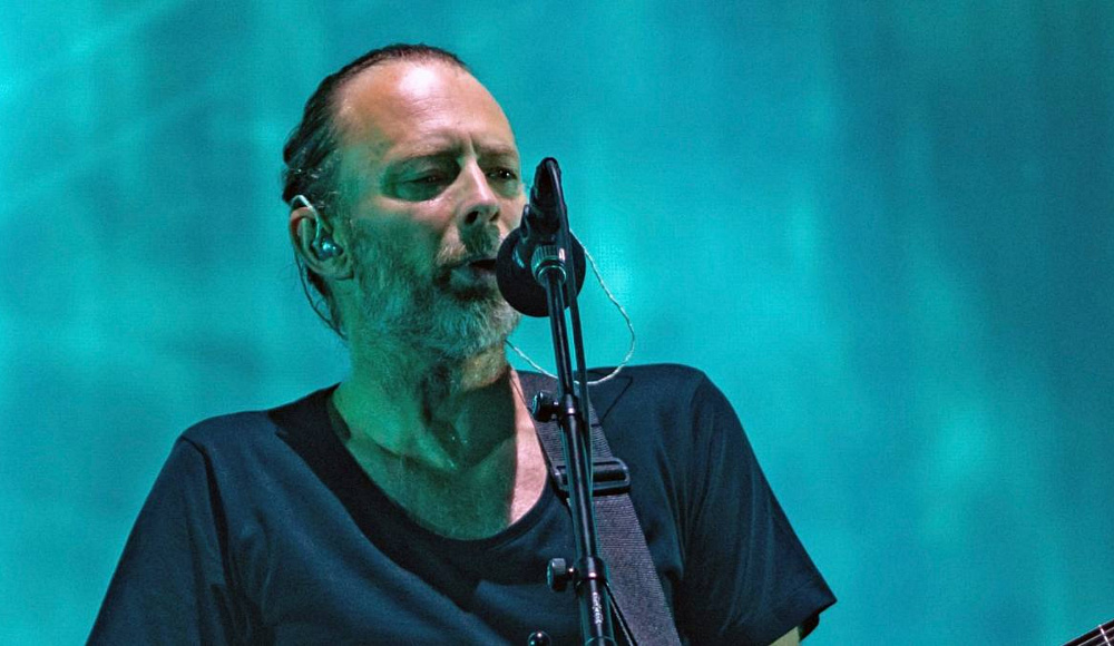 Фронтмен Radiohead Том Йорк демонстративно покинул сцену после провокации антиизраильского активиста