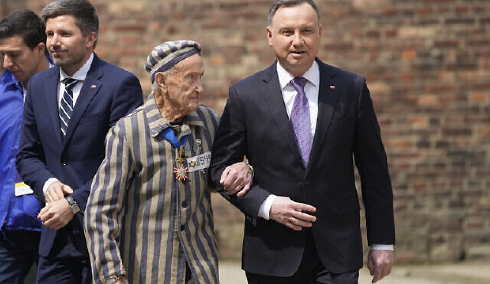 Президент Польши принял участие в «Марше живых» в Освенциме