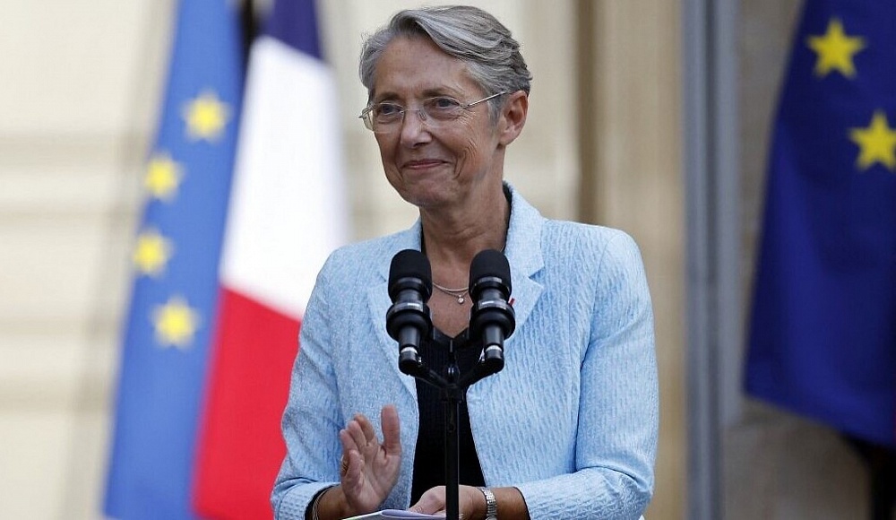 Премьер-министром Франции стала дочь пережившего Холокост