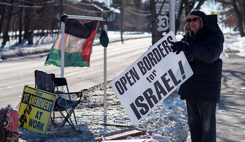 Суд Мичигана обязал синагогу оплатить $159 тысяч судебных издержек антиизраильским демонстрантам