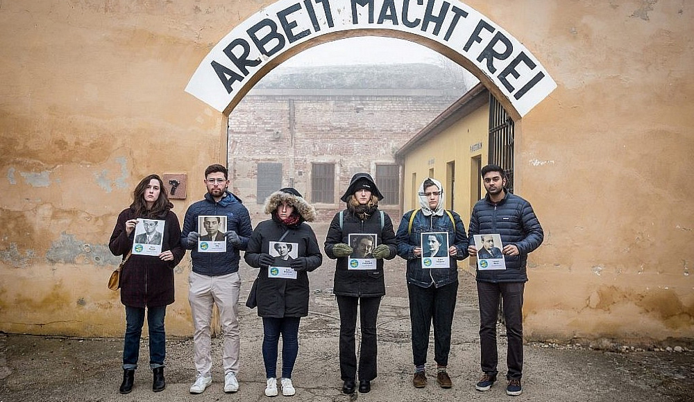 В бывшем концлагере Терезиенштадт почтили память жертв Холокоста 
