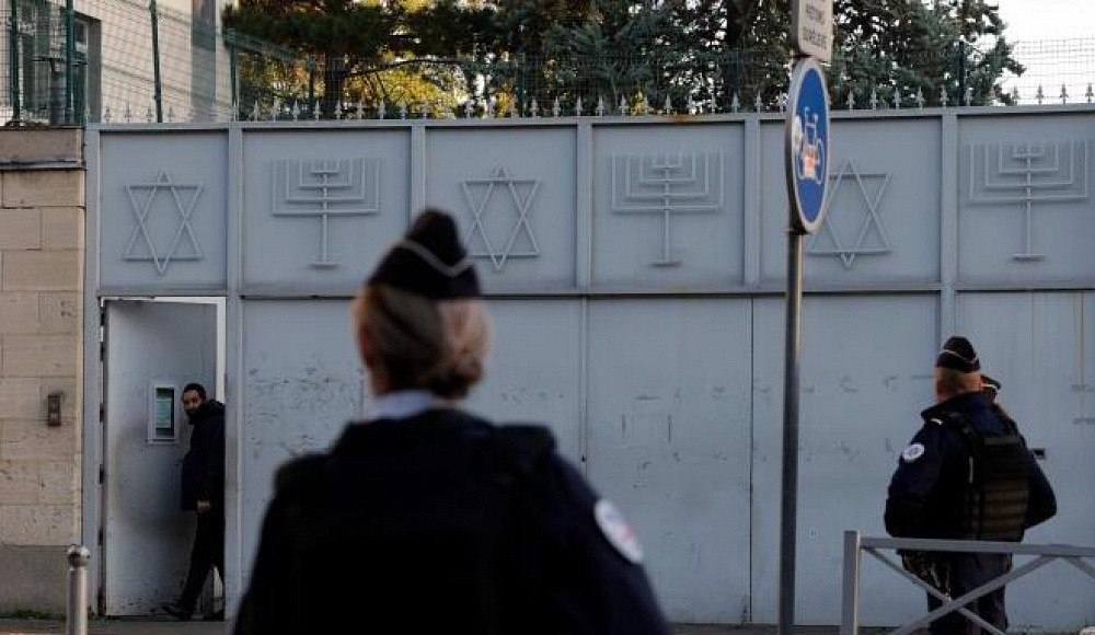 Le Figaro: французские евреи стали менять имена в соцсетях и удалять их с почтовых ящиков