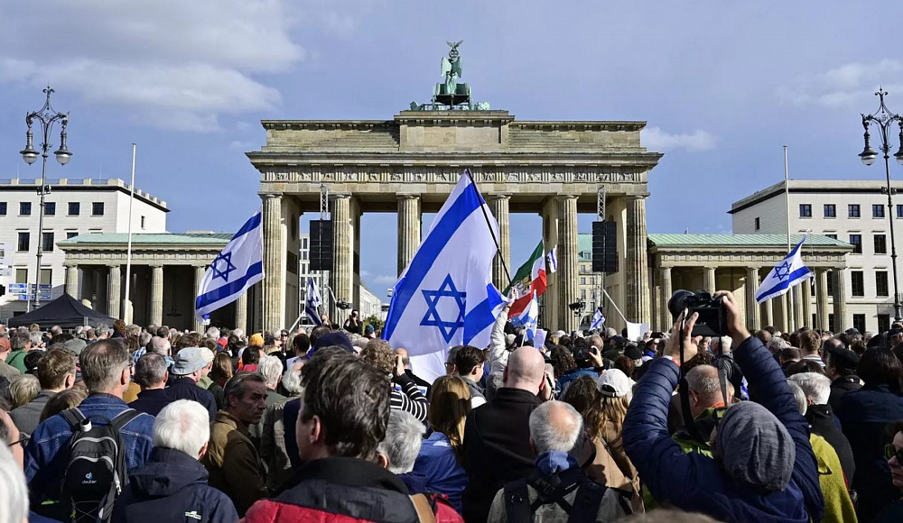 Несколько тысяч человек вышли на акцию солидарности с Израилем в Берлине