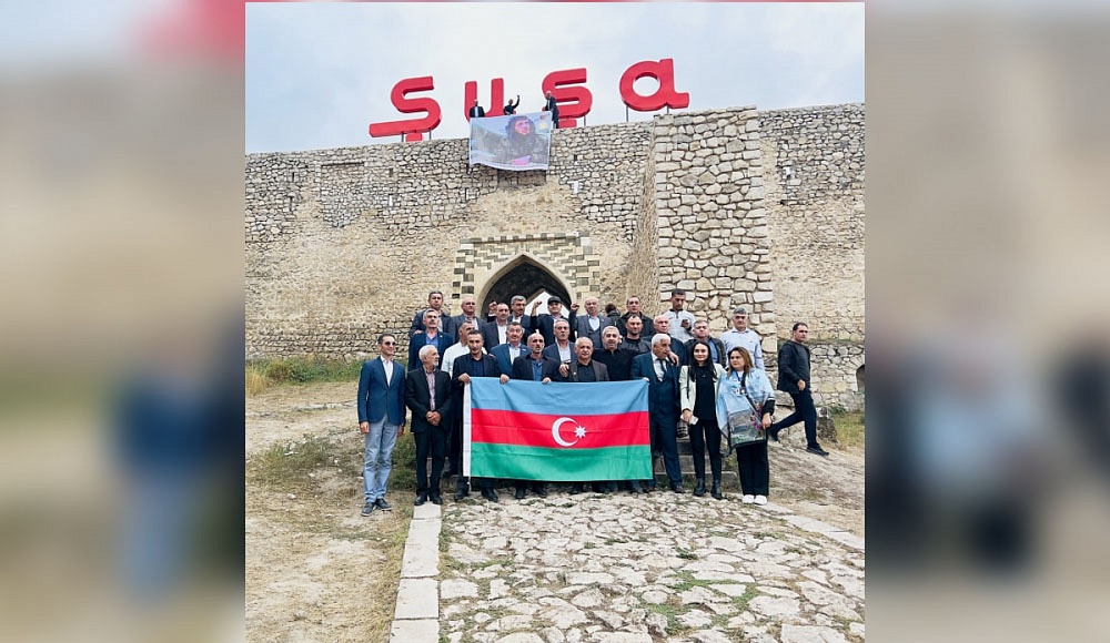 Боевые товарищи Национального героя Азербайджана, танкиста Альберта Агарунова посетили Шушу