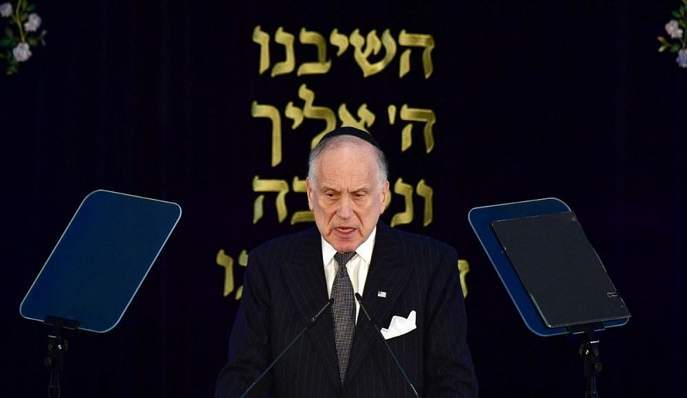 Глава Всемирного еврейского конгресса призвал Байдена обуздать растущий в США антисемитизм