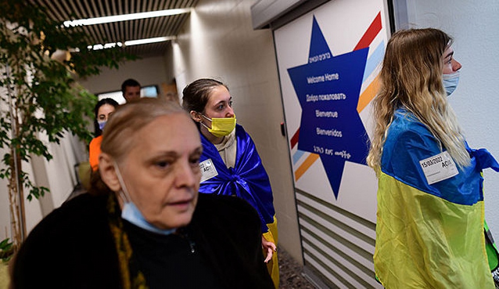 Лица с правом на репатриацию в Израиль из России, Украины и Беларуси должны получать медицинское страхование в аэропорту