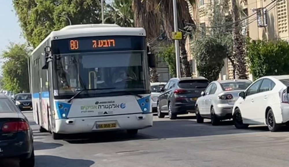 В автобусы одного из маршрутов в Ашдоде не впускают женщин