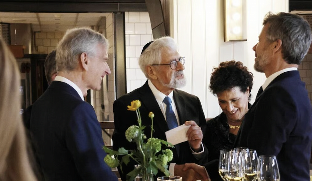 Король Дании вручил израильскому профессору престижную премию за исследования мозга