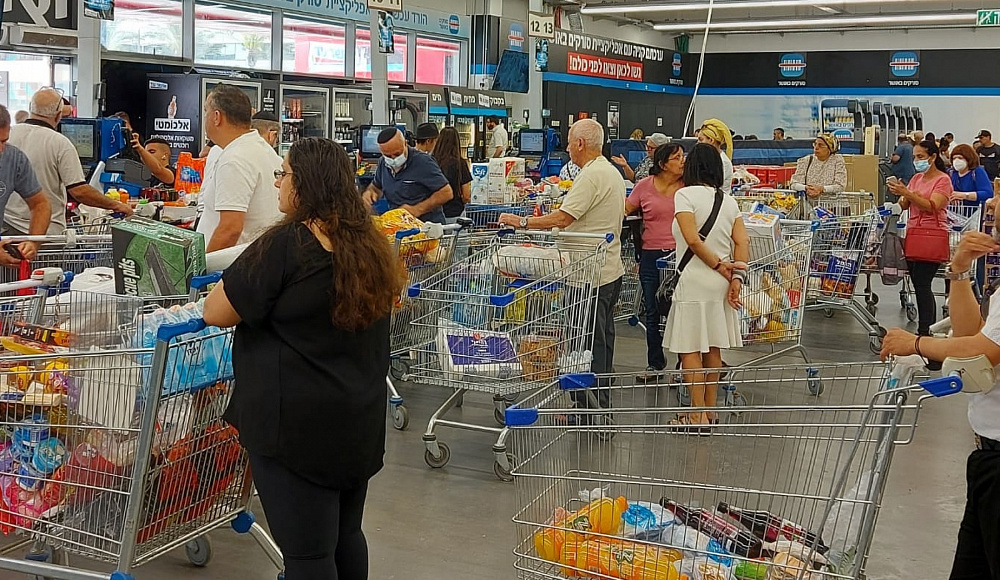 Бизнес-аналитика: цены в Израиле растут, граждане отказываются от покупок