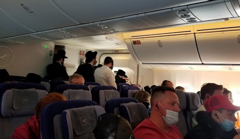 Снятые с рейса пассажиры-евреи подали коллективный иск к Lufthansa
