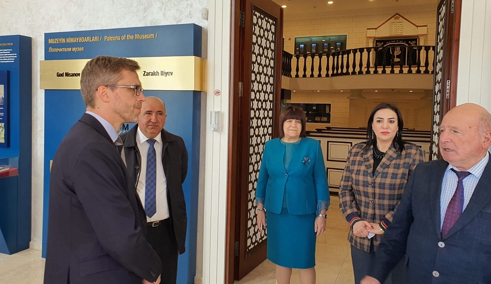 Посол Швеции посетил Музей истории горских евреев в Красной Слободе