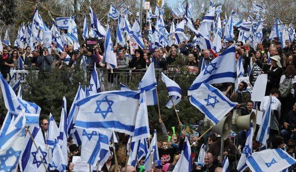 Организаторы протестов в Израиле объявили понедельник 20 февраля «всенародным днем ​​борьбы»