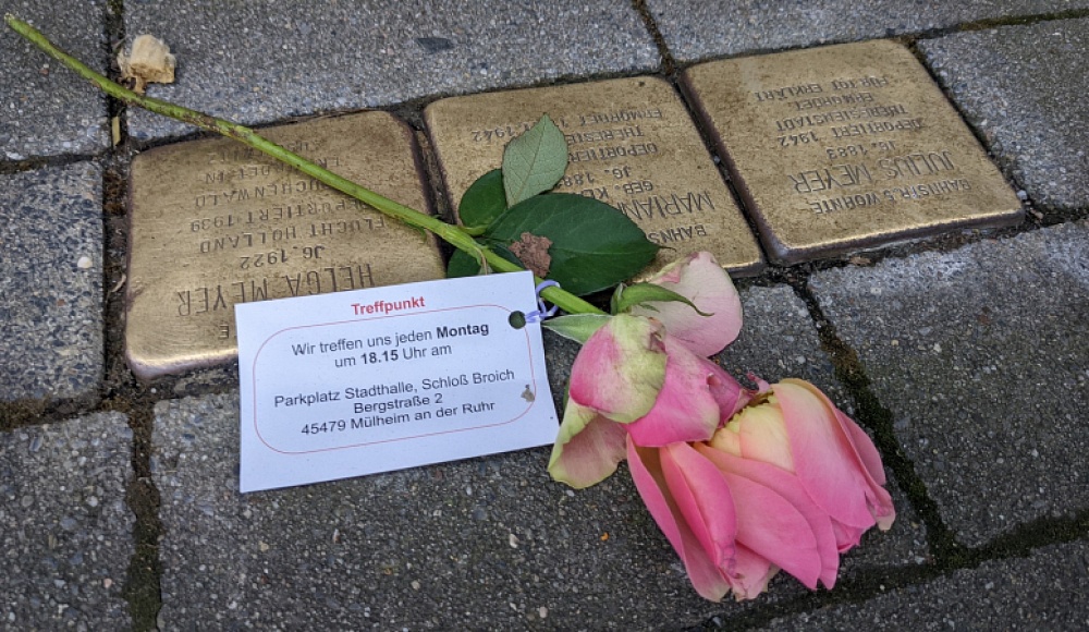 В немецком городе установили «камни преткновения» в память о жертвах Холокоста