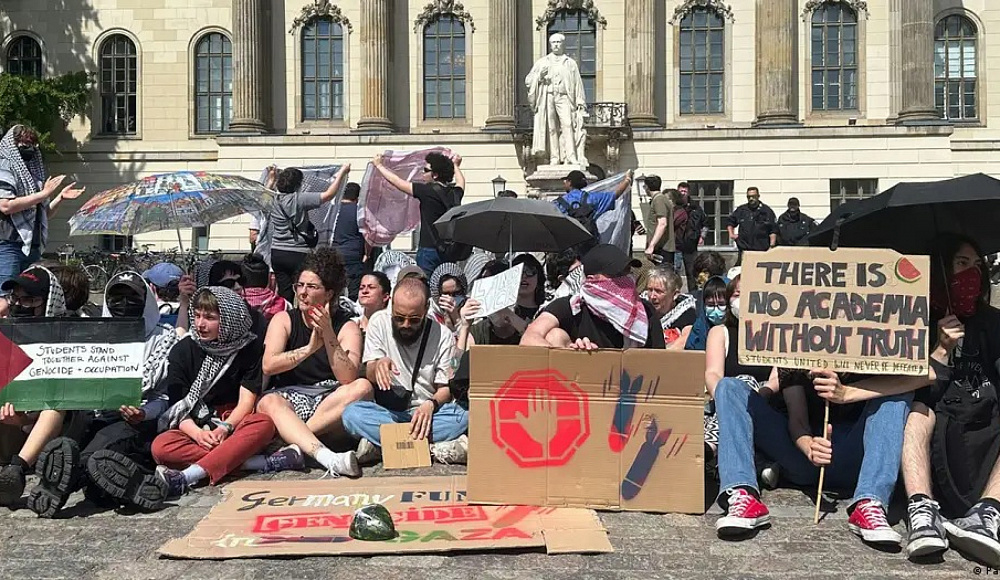 Полиция выдворила пропалестинских активистов из университета Гумбольдта в Берлине