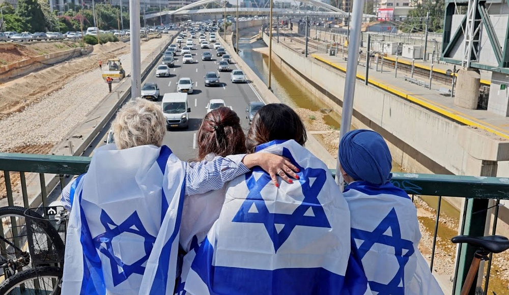 День памяти: в Израиле прозвучала траурная сирена