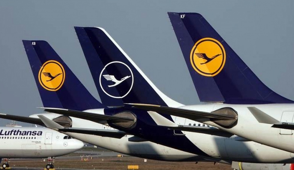 Lufthansa отрицает обвинения в антисемитизме, но обещает с ним бороться