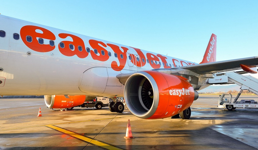 Более 100 летевших в Тель-Авив пассажиров EasyJet застряли в аэропорту Манчестера на сутки