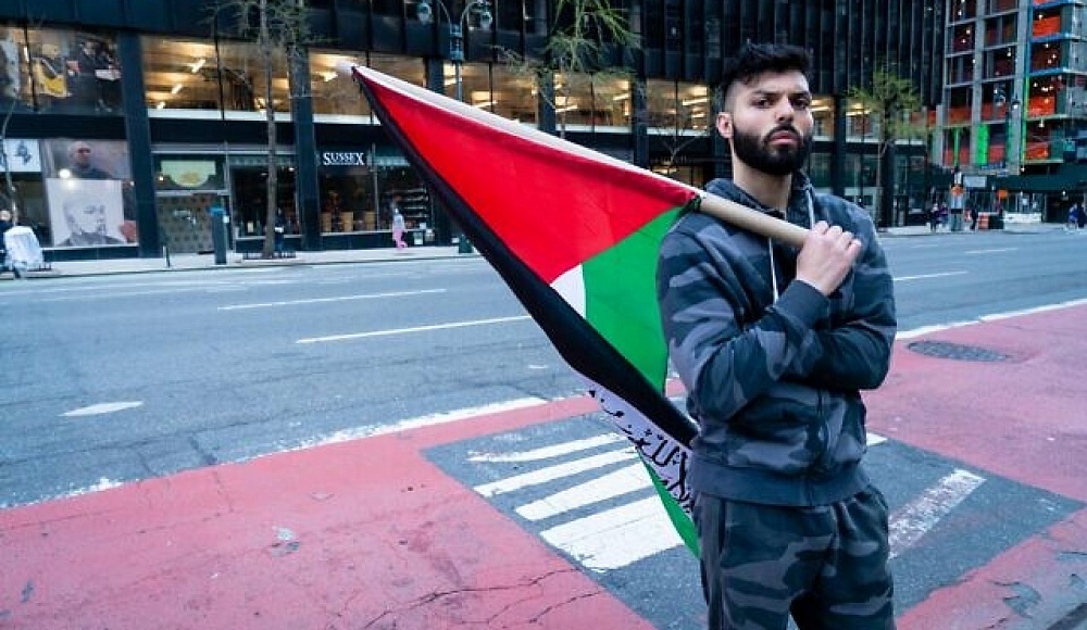 Пропалестинскому активисту грозит 5 лет за нападения на евреев в Нью-Йорке