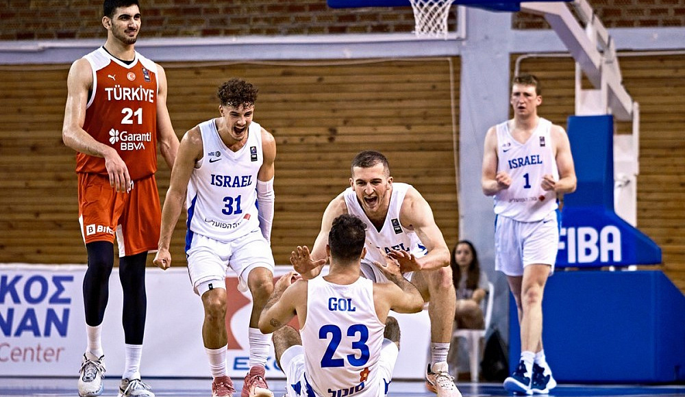 Израильтяне обыграли сборную Турции в матче молодежного чемпионата Европы по баскетболу